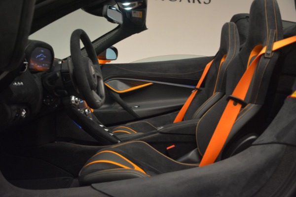 New 2020 McLaren 720S Spider for sale Sold at Bentley Greenwich in Greenwich CT 06830 25