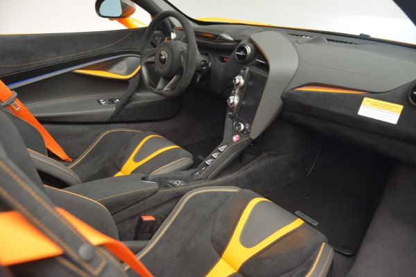 New 2020 McLaren 720S Spider for sale Sold at Bentley Greenwich in Greenwich CT 06830 27