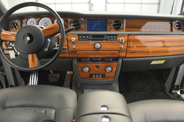 Used 2007 Rolls-Royce Phantom for sale Sold at Bentley Greenwich in Greenwich CT 06830 23