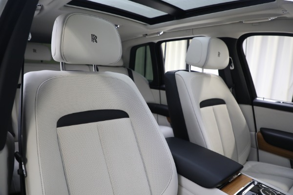 Used 2019 Rolls-Royce Cullinan for sale $345,900 at Bentley Greenwich in Greenwich CT 06830 21