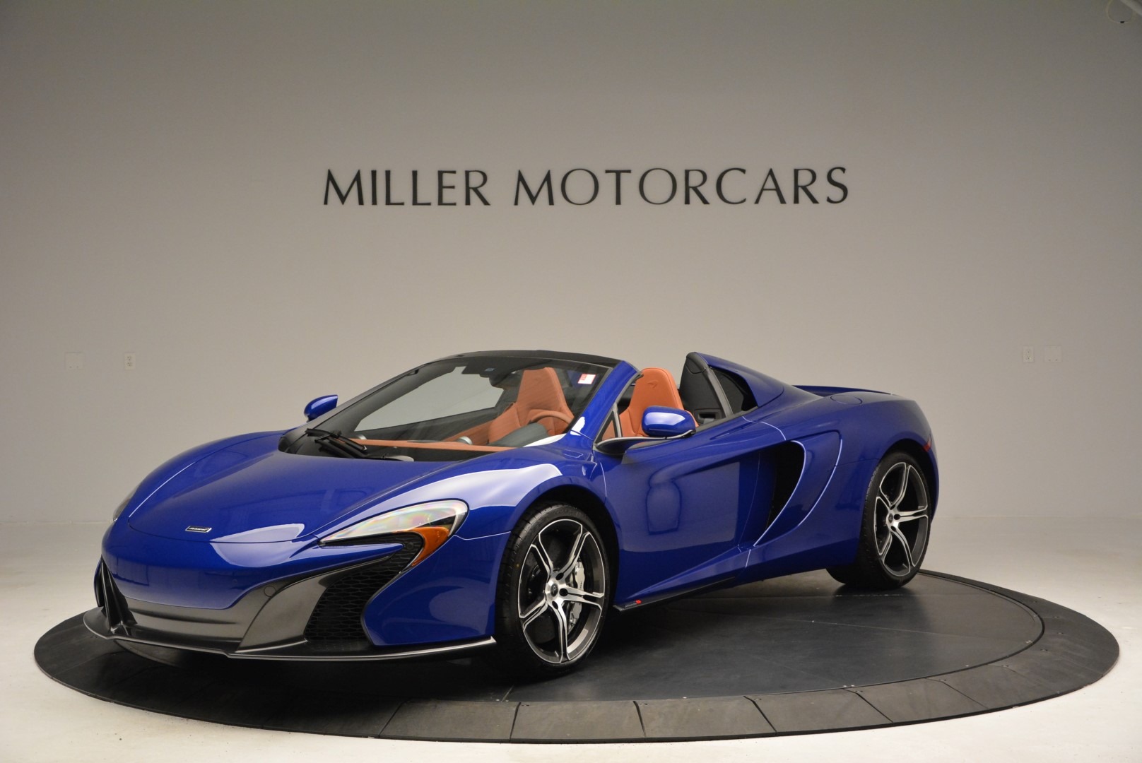 Used 2015 McLaren 650S Spider Convertible for sale Sold at Bentley Greenwich in Greenwich CT 06830 1