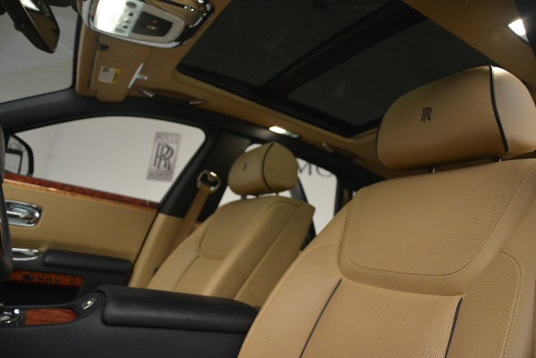 Used 2015 Rolls-Royce Ghost for sale Sold at Bentley Greenwich in Greenwich CT 06830 27