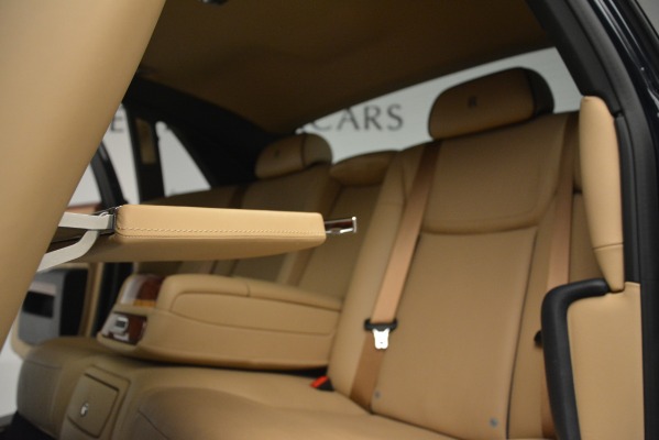 Used 2015 Rolls-Royce Ghost for sale Sold at Bentley Greenwich in Greenwich CT 06830 28