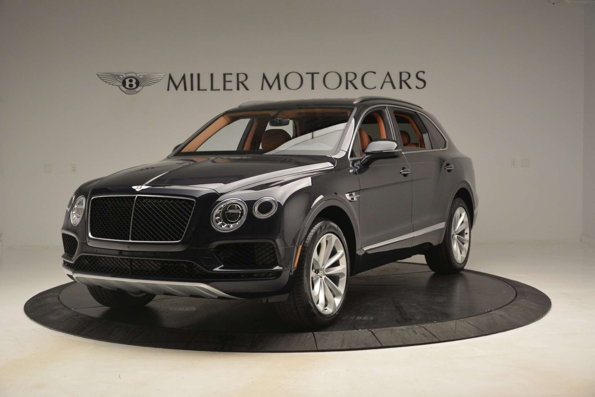 Used 2019 Bentley Bentayga V8 for sale Sold at Bentley Greenwich in Greenwich CT 06830 1