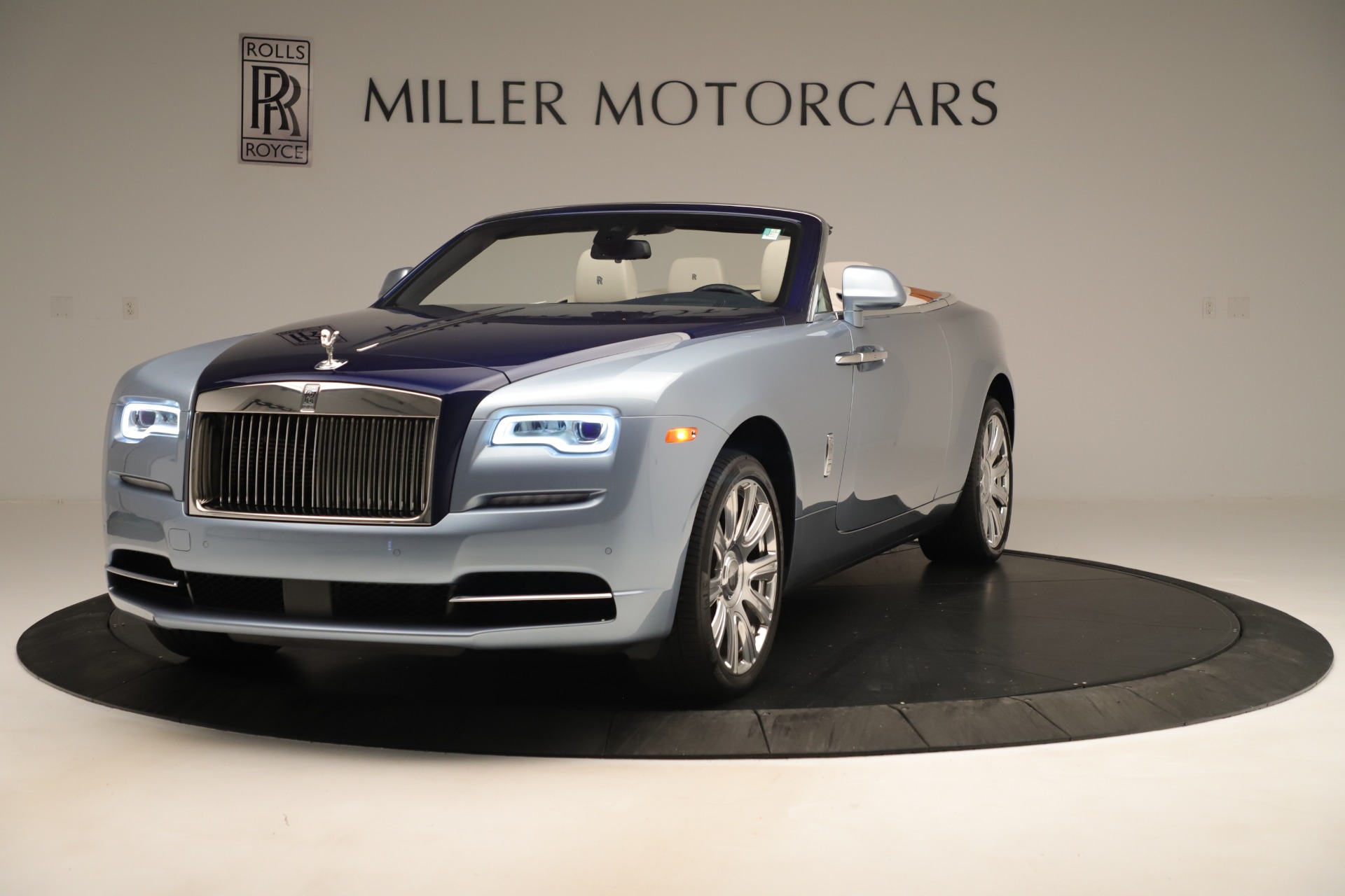 Used 2016 Rolls-Royce Dawn for sale Sold at Bentley Greenwich in Greenwich CT 06830 1