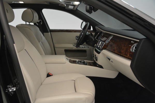 Used 2016 Rolls-Royce Ghost for sale Sold at Bentley Greenwich in Greenwich CT 06830 18