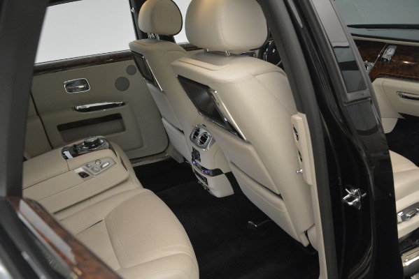 Used 2016 Rolls-Royce Ghost for sale Sold at Bentley Greenwich in Greenwich CT 06830 19