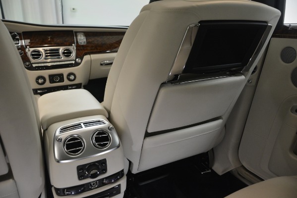 Used 2016 Rolls-Royce Ghost for sale Sold at Bentley Greenwich in Greenwich CT 06830 26