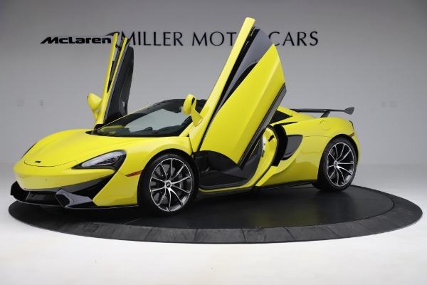 Used 2019 McLaren 570S Spider for sale $224,900 at Bentley Greenwich in Greenwich CT 06830 18