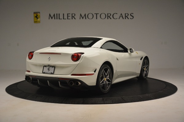 Used 2016 Ferrari California T for sale Sold at Bentley Greenwich in Greenwich CT 06830 17