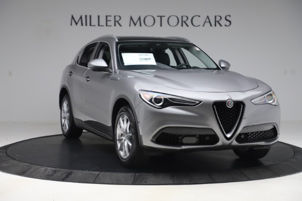 New 2019 Alfa Romeo Stelvio Ti Lusso Q4 for sale Sold at Bentley Greenwich in Greenwich CT 06830 11