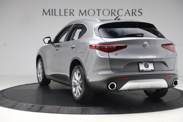 New 2019 Alfa Romeo Stelvio Ti Lusso Q4 for sale Sold at Bentley Greenwich in Greenwich CT 06830 5