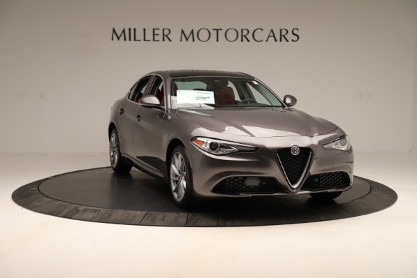 New 2019 Alfa Romeo Giulia Q4 for sale Sold at Bentley Greenwich in Greenwich CT 06830 12