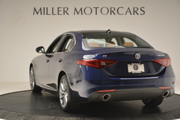 New 2019 Alfa Romeo Giulia Q4 for sale Sold at Bentley Greenwich in Greenwich CT 06830 5