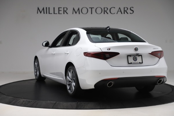 New 2019 Alfa Romeo Giulia Q4 for sale Sold at Bentley Greenwich in Greenwich CT 06830 5