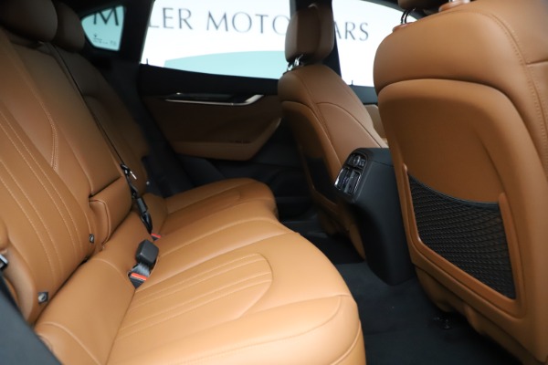 New 2019 Maserati Levante Q4 for sale $83,660 at Bentley Greenwich in Greenwich CT 06830 27