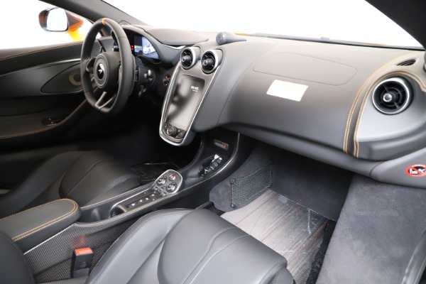 New 2019 McLaren 600LT for sale $279,310 at Bentley Greenwich in Greenwich CT 06830 17