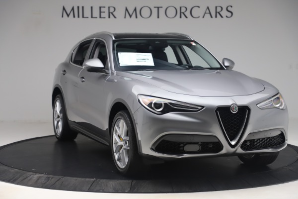 New 2019 Alfa Romeo Stelvio Ti Lusso Q4 for sale Sold at Bentley Greenwich in Greenwich CT 06830 11