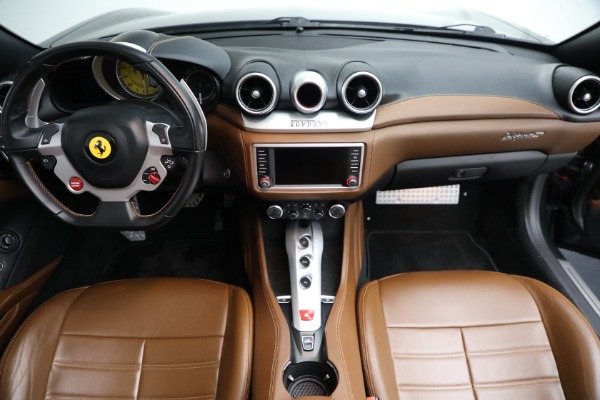 Used 2015 Ferrari California T for sale Sold at Bentley Greenwich in Greenwich CT 06830 25