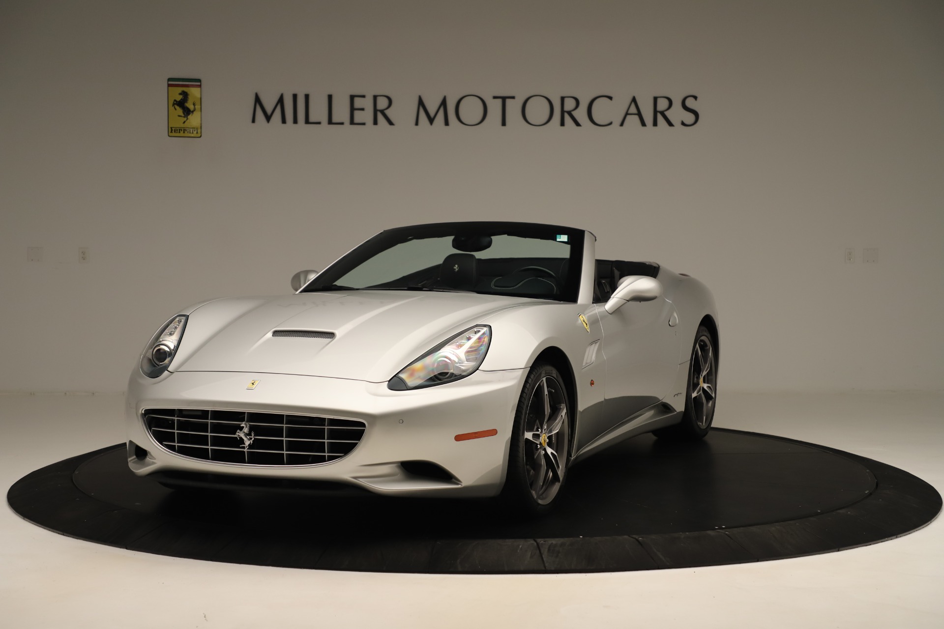 Used 2014 Ferrari California 30 for sale Sold at Bentley Greenwich in Greenwich CT 06830 1