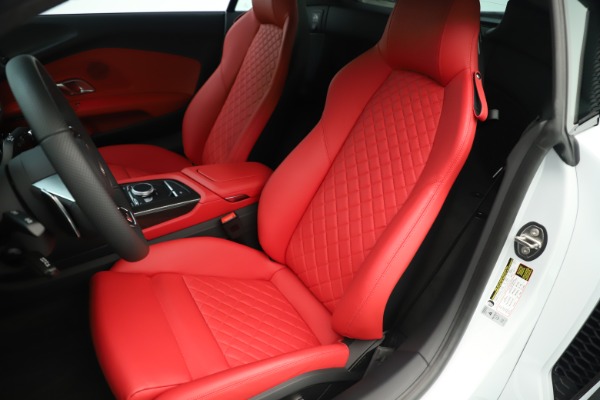 Used 2018 Audi R8 5.2 quattro V10 Plus for sale Sold at Bentley Greenwich in Greenwich CT 06830 16