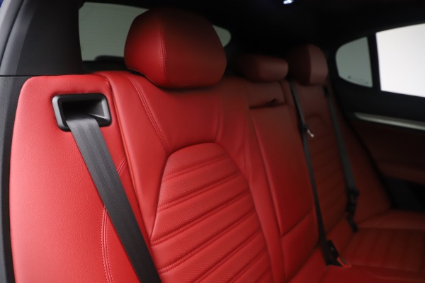 New 2019 Alfa Romeo Stelvio Ti Sport Q4 for sale Sold at Bentley Greenwich in Greenwich CT 06830 26