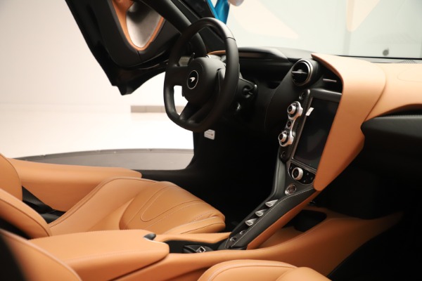 New 2020 McLaren 720S SPIDER Convertible for sale Sold at Bentley Greenwich in Greenwich CT 06830 25