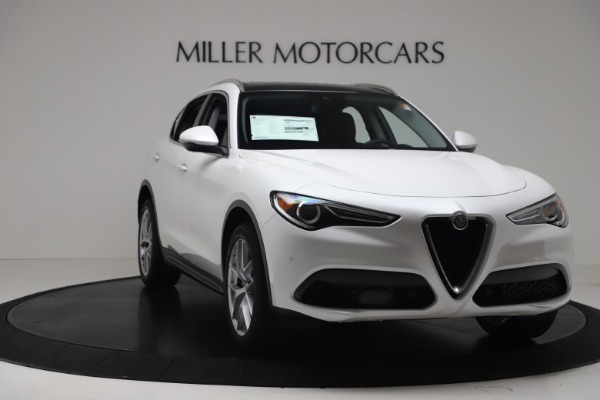 New 2019 Alfa Romeo Stelvio Ti Lusso Q4 for sale Sold at Bentley Greenwich in Greenwich CT 06830 11