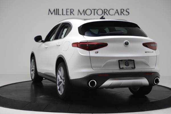 New 2019 Alfa Romeo Stelvio Ti Lusso Q4 for sale Sold at Bentley Greenwich in Greenwich CT 06830 5