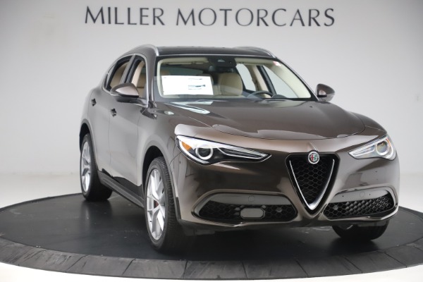 New 2019 Alfa Romeo Stelvio Ti Lusso Q4 for sale Sold at Bentley Greenwich in Greenwich CT 06830 11