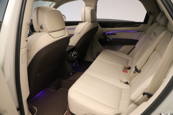 Used 2020 Bentley Bentayga V8 for sale $158,900 at Bentley Greenwich in Greenwich CT 06830 21
