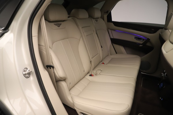 Used 2020 Bentley Bentayga V8 for sale $159,900 at Bentley Greenwich in Greenwich CT 06830 25