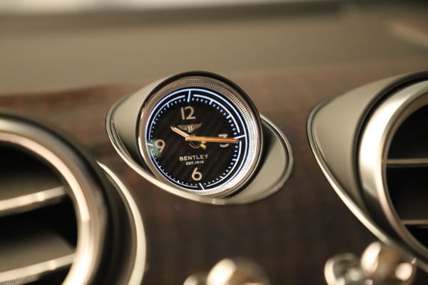 Used 2020 Bentley Bentayga V8 for sale $158,900 at Bentley Greenwich in Greenwich CT 06830 26
