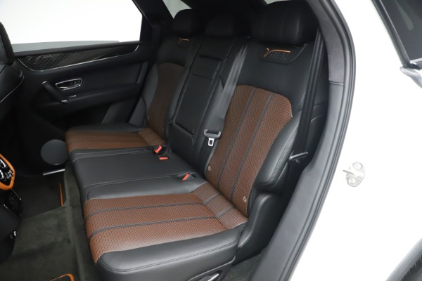 Used 2020 Bentley Bentayga V8 Design Series for sale Sold at Bentley Greenwich in Greenwich CT 06830 24