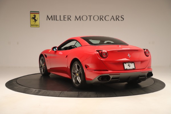 Used 2016 Ferrari California T for sale Sold at Bentley Greenwich in Greenwich CT 06830 15