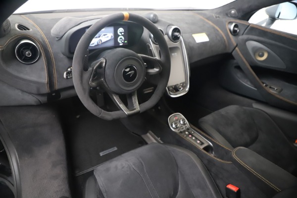 New 2019 McLaren 600LT Coupe for sale $311,619 at Bentley Greenwich in Greenwich CT 06830 17