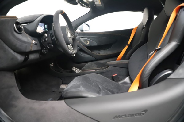 New 2019 McLaren 600LT Coupe for sale $311,619 at Bentley Greenwich in Greenwich CT 06830 19