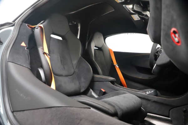New 2019 McLaren 600LT Coupe for sale $311,619 at Bentley Greenwich in Greenwich CT 06830 24