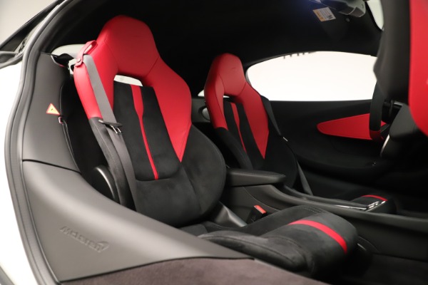 New 2020 McLaren 570S for sale $215,600 at Bentley Greenwich in Greenwich CT 06830 21