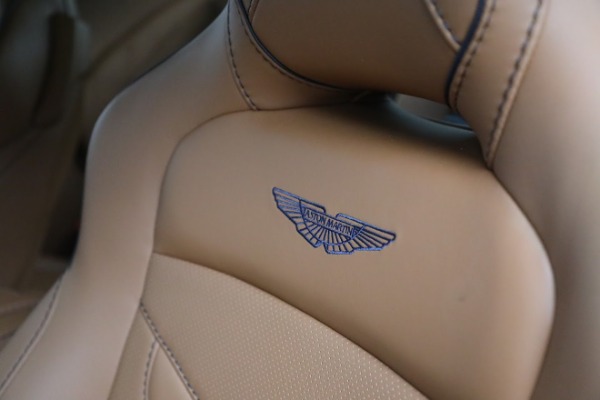 New 2020 Aston Martin DBS Superleggera Coupe for sale $371,006 at Bentley Greenwich in Greenwich CT 06830 20