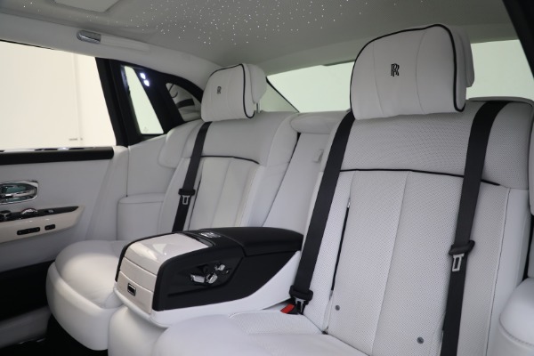 Used 2020 Rolls-Royce Phantom for sale Sold at Bentley Greenwich in Greenwich CT 06830 20