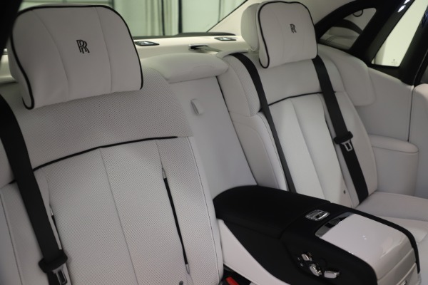 New 2020 Rolls-Royce Phantom for sale $545,200 at Bentley Greenwich in Greenwich CT 06830 27