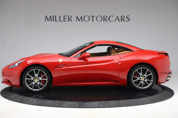 Used 2013 Ferrari California 30 for sale Sold at Bentley Greenwich in Greenwich CT 06830 14