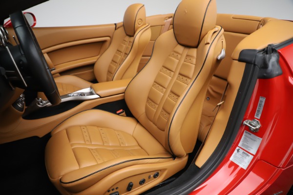 Used 2013 Ferrari California 30 for sale Sold at Bentley Greenwich in Greenwich CT 06830 21