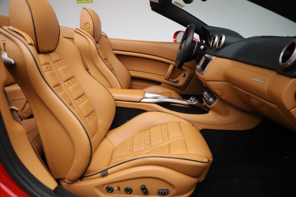 Used 2013 Ferrari California 30 for sale $112,900 at Bentley Greenwich in Greenwich CT 06830 25