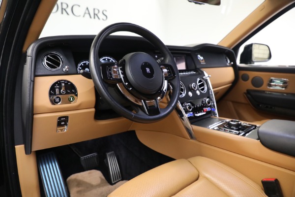 Used 2020 Rolls-Royce Cullinan for sale Sold at Bentley Greenwich in Greenwich CT 06830 24