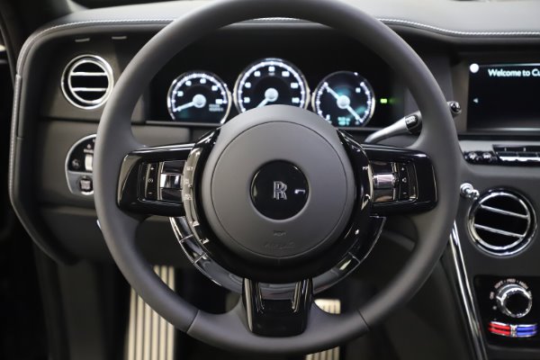 Used 2020 Rolls-Royce Cullinan for sale Sold at Bentley Greenwich in Greenwich CT 06830 18