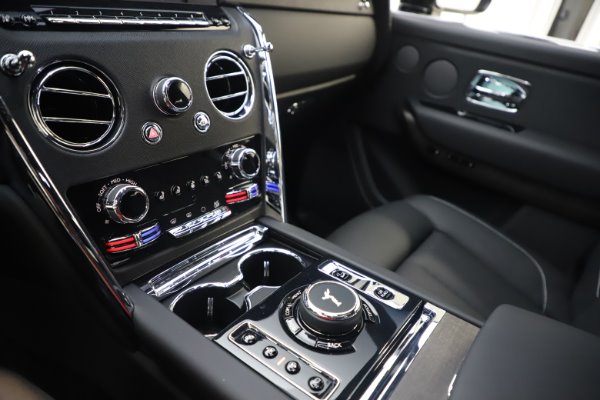 Used 2020 Rolls-Royce Cullinan for sale Sold at Bentley Greenwich in Greenwich CT 06830 20
