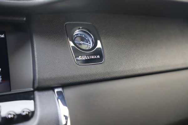 Used 2020 Rolls-Royce Cullinan for sale Sold at Bentley Greenwich in Greenwich CT 06830 22