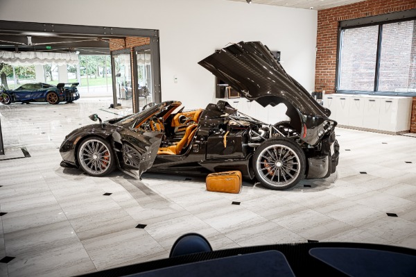 Used 2017 Pagani Huayra Roadster Roadster for sale Sold at Bentley Greenwich in Greenwich CT 06830 7